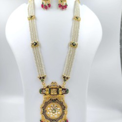 Circle motive Maharani Haar red green mina design 