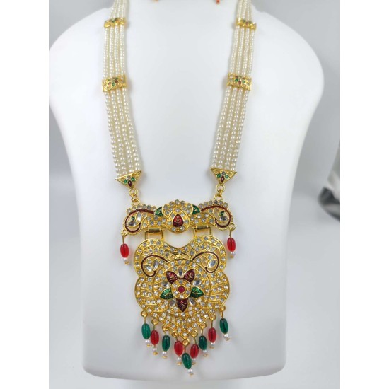 Maharani Haar with earrings kundan and pearl design, big star motive (MH-120-007)