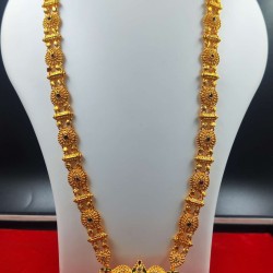 Traditional Gold Temple Necklace with Intricate Pendant Design MH006