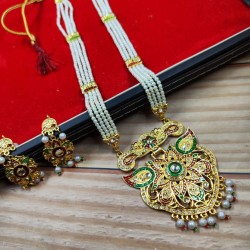 Floweral motives Maharani Haar with earrings kundan and pearl design (MH-120-004)