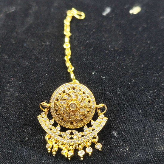 Traditional Rajasthani AD Tika Rakhdi | Bridal Borla Maang Tikka – Flower Design In White Stone Jewellery TR 001